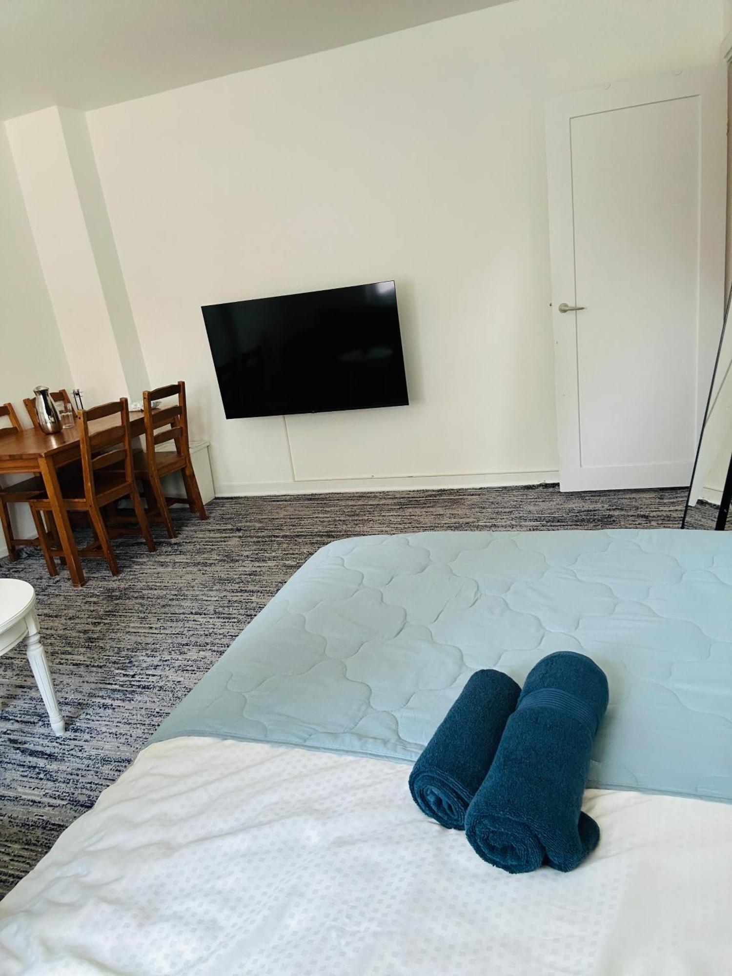 Apartment One Bedroom *